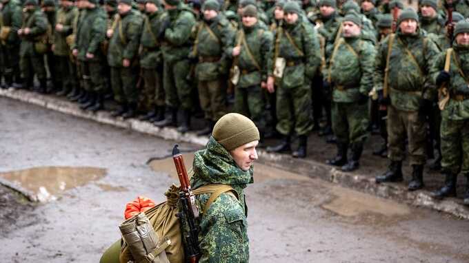 Российских военных отправляют на фронт без медицинской помощи, несмотря на ранения и заболевания