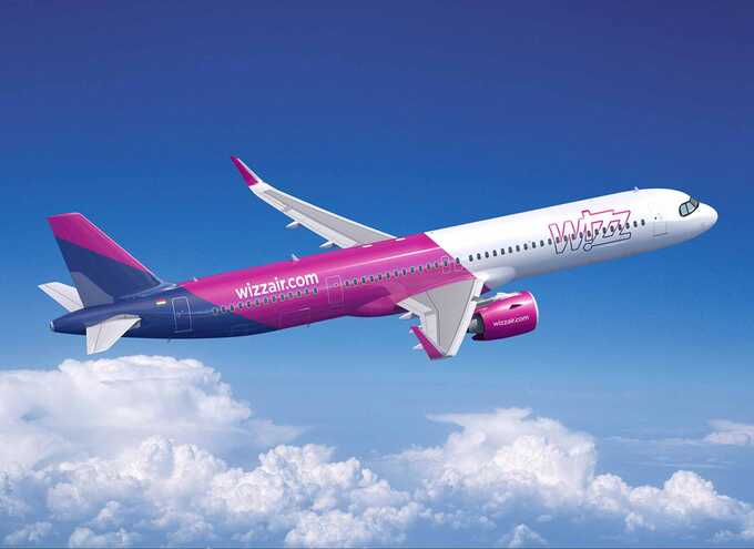 Самолет авиакомпании Wizz Air совершал круги над Краковом