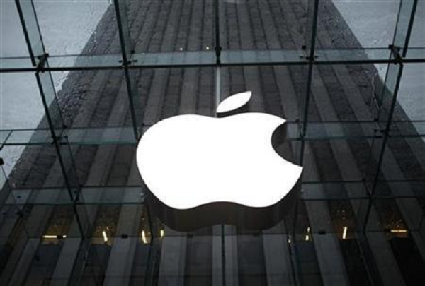 В Apple признались, что намеренно "тормозят" работу iPhone