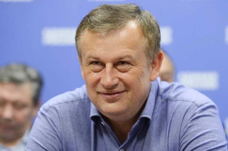 Семейная династия Дрозденко: каким образом губернатор Ленинградской области и его родственники присваивают ресурсы региона