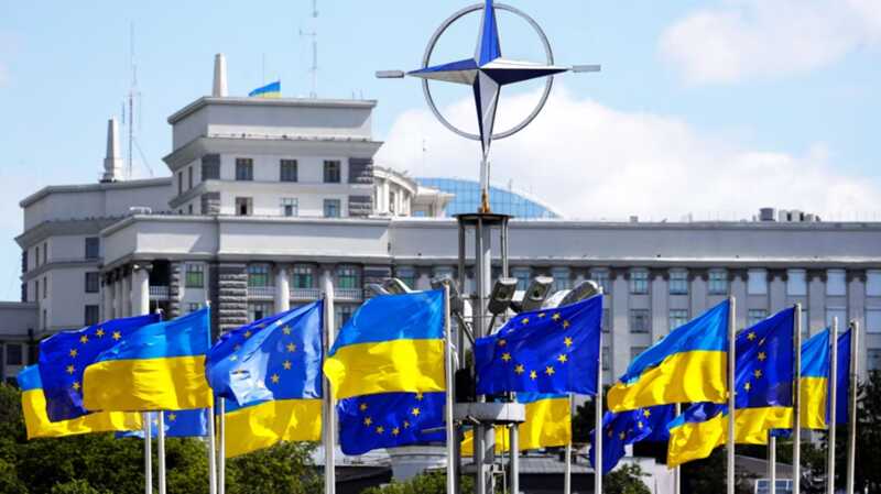 Представителей ЕС пригласили посетить Украину 9 мая, чтобы выразить противопоставление параду в России