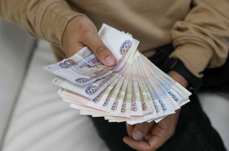 Мошенники убедили пенсионерку из Уфы продать квартиру и передать им все сбережения