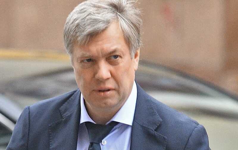 Как губернатор Алексей Русских отвлекает внимание от административного хаоса в Ульяновской области