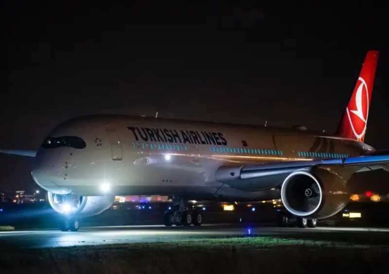 Авиакомпания Turkish Airlines без объяснения причин задерживает вылет из Антальи более чем на три часа