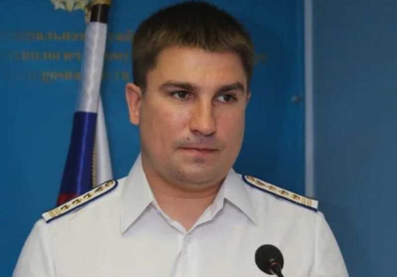 Волгоградский сотрудник Ростехнадзора превратил государственную службу в бизнес, связанный с взятками и стриптиз-клубами