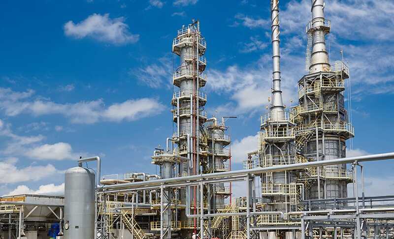 Краснодарский край сообщил об атаке беспилотников на нефтеперерабатывающий завод