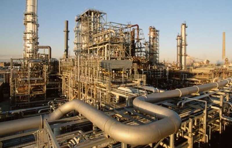 Жители Смоленской области жалуются на невыносимый запах от нефтеперерабатывающего завода
