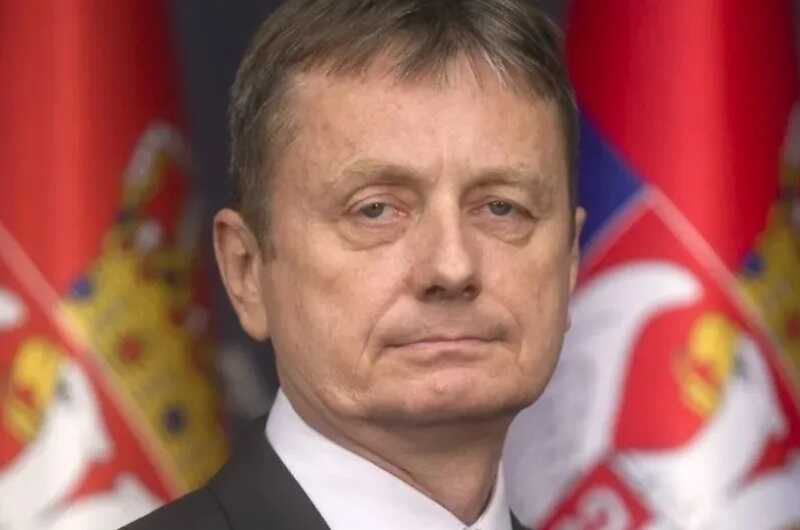 Министр Сербии Дарко Глишич перенес инсульт во время прямого эфира