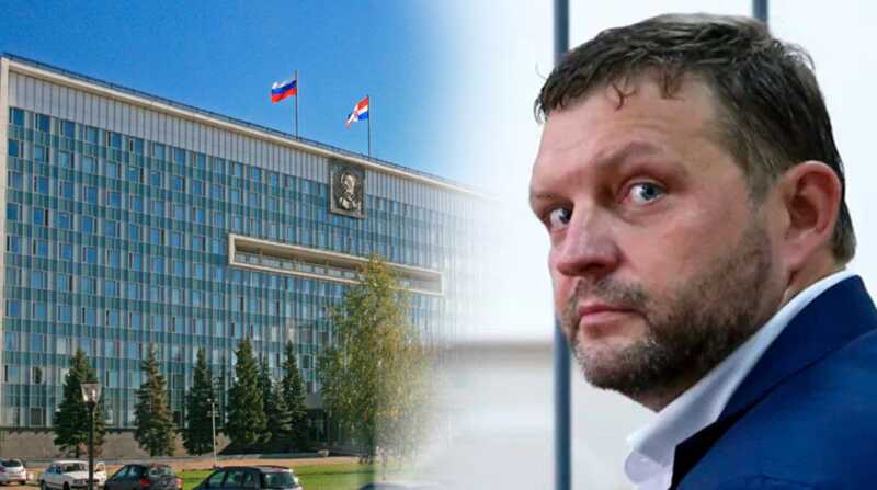 Скандально известный Никита Белых прибегает к манипуляциям с депутатами, чтобы утаить свои прошлые коррупционные действия