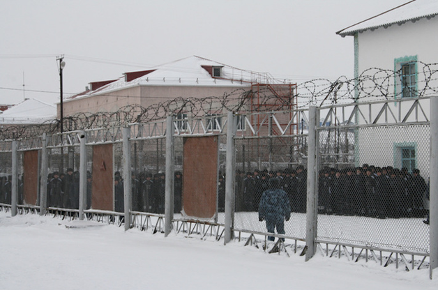 Руководство одной из колоний Урала передало власть заключенным