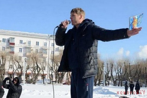 В Амурске освобожден блогер, задержанный после публикации видео похорон «авторитета» Зарубы