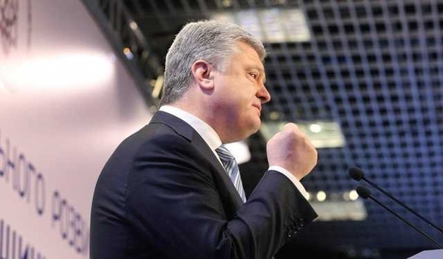 «У олигарха Порошенко, что мародерствует в нищей Украине, в западных СМИ наступил „звездный час“» — активист