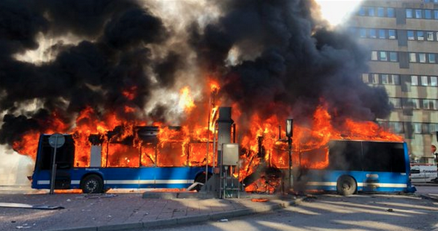 В Стокгольме взорвался рейсовый автобус