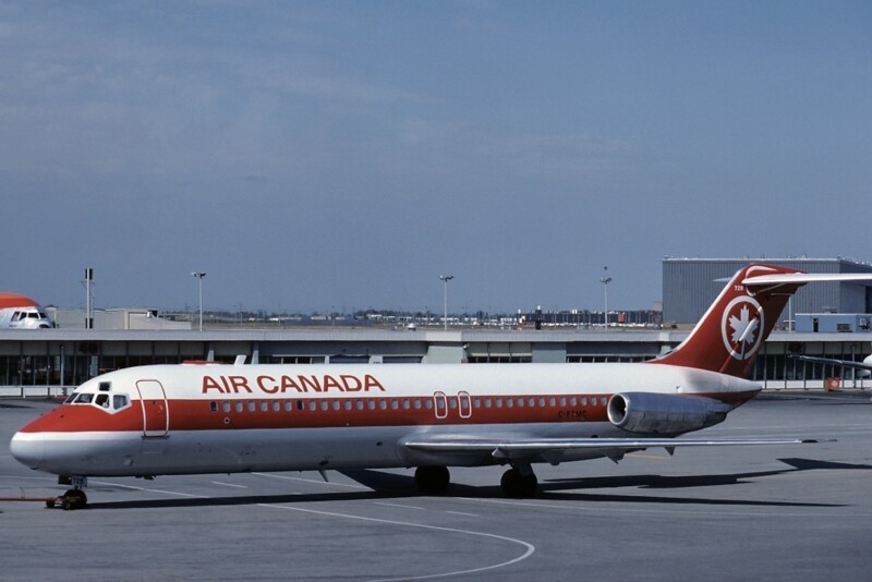Самолёт DC-9, идентичный сгоревшему Фото Airliners