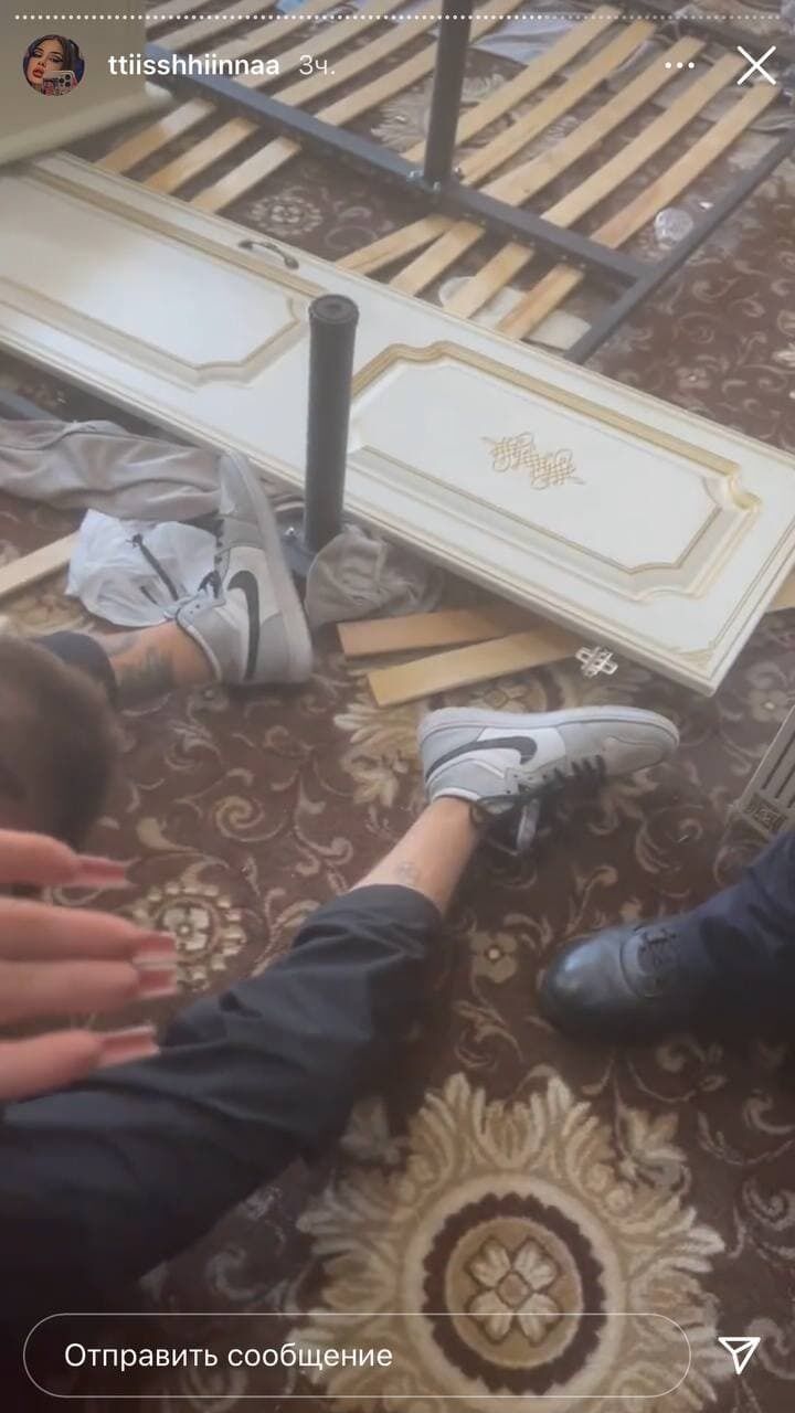 Молодые люди устроили погром в столичном отеле.