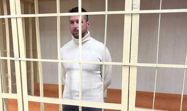 Суд в Москве приговорил оператора ФБК Зеленского к 2 годам колонии