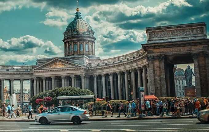 Власти Санкт-Петербурга заявили о спокойной и контролируемой обстановке в городе